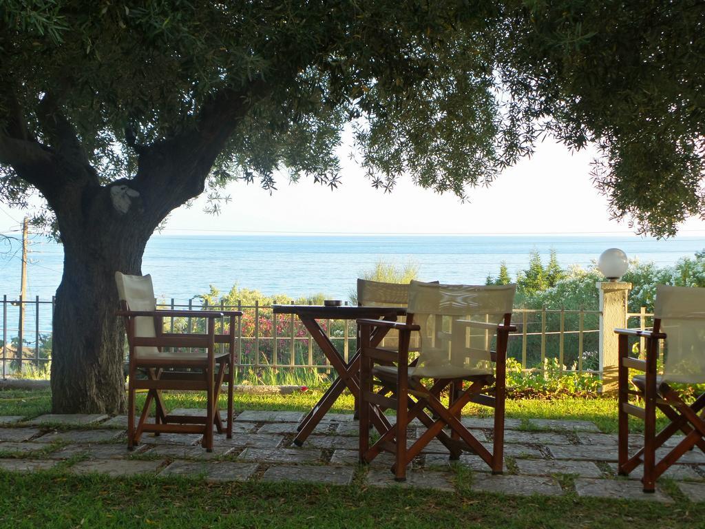 Studios Kaintas Agia Paraskevi Exterior foto